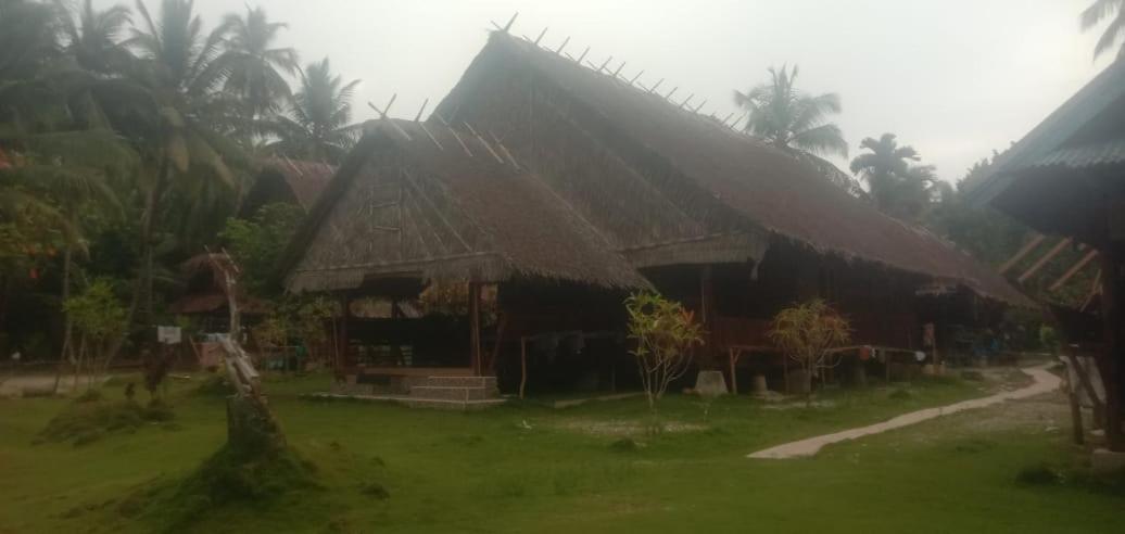 Masokut Mentawai Ebay Playground Surfcampヴィラ エクステリア 写真